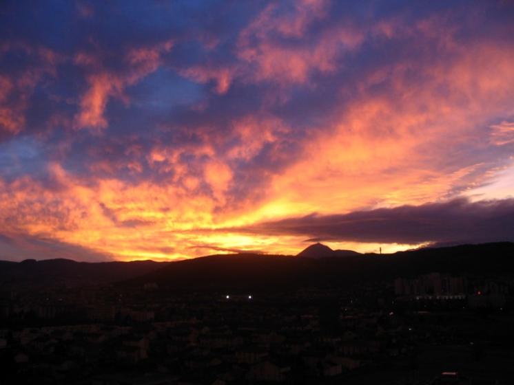 Couché de soleil sur Clermont-Ferrand